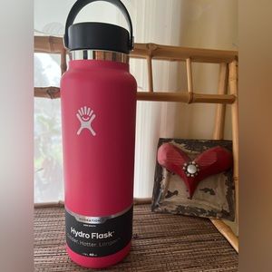 Brand new, never used 40 oz. wide mouth Hydroflask